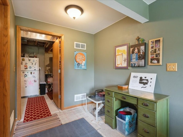 3626 Stoneview Cir SW, Cedar Rapids, IA 52404 - home office with baseboards