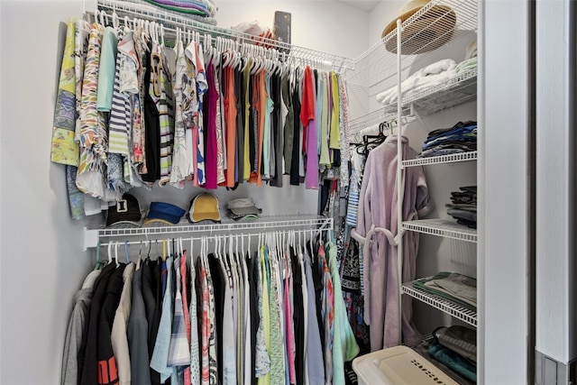 8 Pinnacle Ln, Tiffin, IA 52340 - view of walk in closet