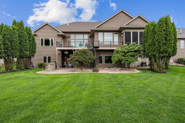 4355 Par Cir, Marion, IA 52302 - back of property featuring a patio and a yard
