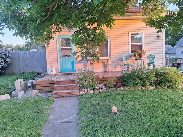 501 9th Ave, Marion, IA 52302 - property entrance with a wooden deck