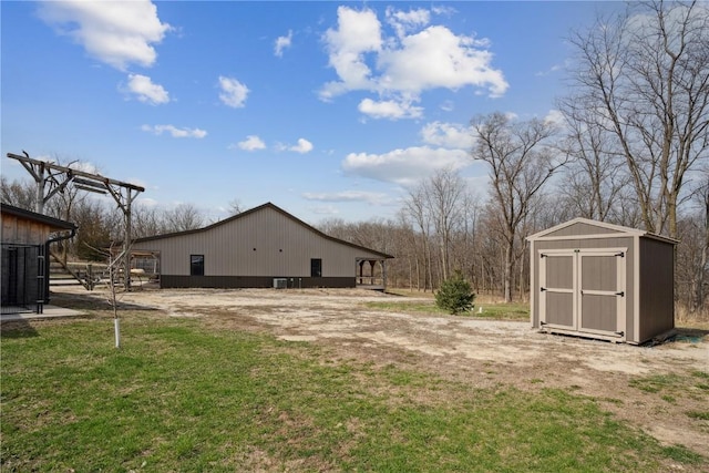 2527 61st St Ln Lot 1, Vinton, IA 52349 - view of green lawn