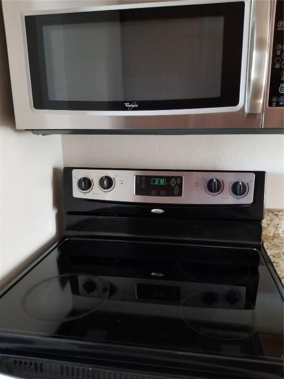 100 Granview Ct Unit 126, Iowa City, IA 52246 - detailed view of appliances with stainless steel finishes