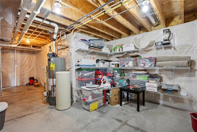 4708 Pueblo St SW, Cedar Rapids, IA 52404 - unfinished below grade area featuring gas water heater