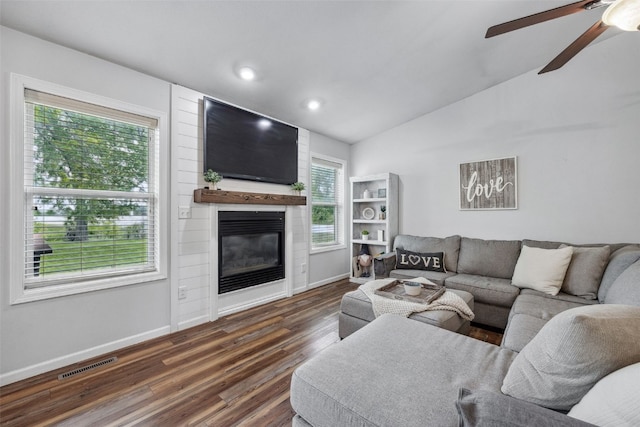 1500 Rock Island Dr, Ely, IA 52227 - living room with lofted ceiling, plenty of natural light, ceiling fan, baseboards, and recessed lighting