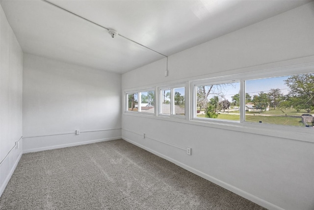 1337 Ellis Blvd NW, Cedar Rapids, IA 52405 - carpeted empty room featuring baseboards