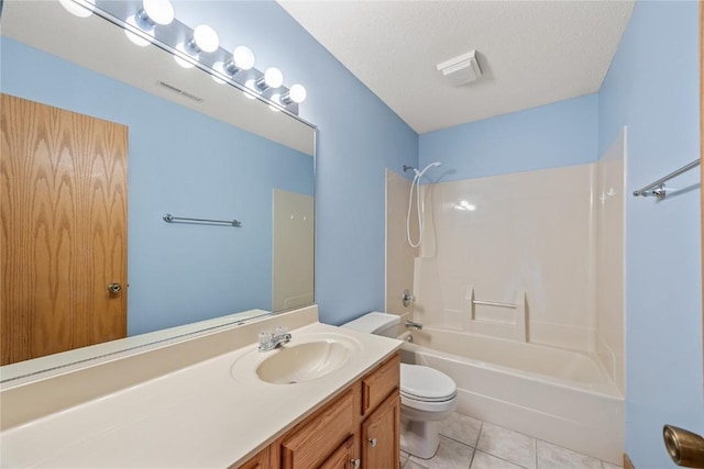 3110 Towne House Dr NE Unit C, Cedar Rapids, IA 52402 - full bathroom featuring toilet, tile patterned floors,  shower combination, and vanity