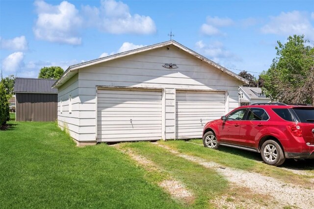 205 2nd Ave, Atkins, IA 52206 - view of detached garage