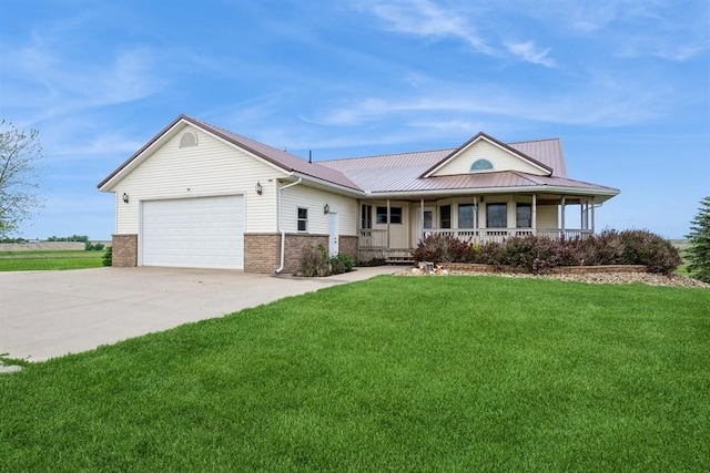 7477 28th Ave, Watkins, IA 52354 - photo 1