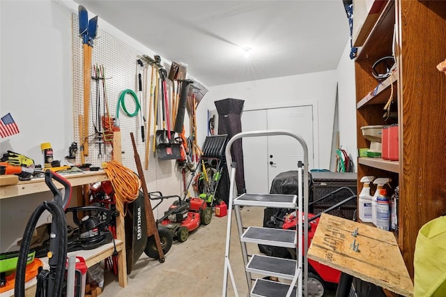 2925 Pine Hill Trce, Coralville, IA 52241 - view of storage area