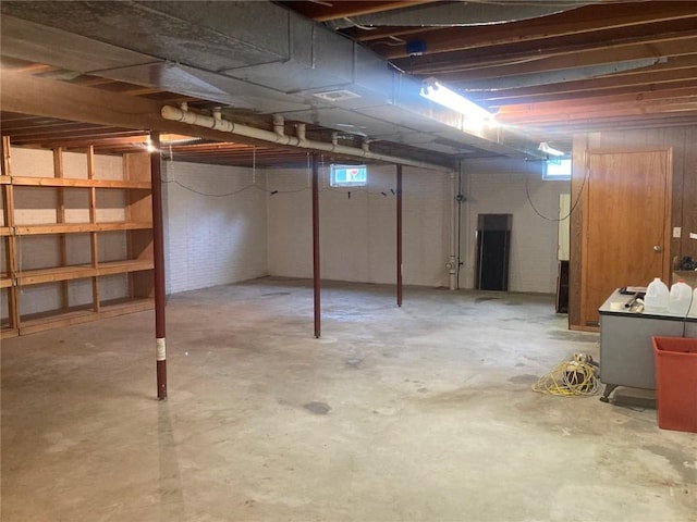 202 S 9th Ave, Vinton, IA 52349 - view of below grade area