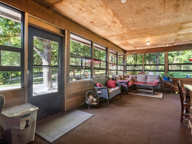 1901 42nd St SE, Cedar Rapids, IA 52403 - sunroom featuring outdoor lounge area