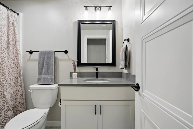 927 Summit Ct, Tiffin, IA 52340 - full bathroom with toilet, vanity, and a shower with curtain