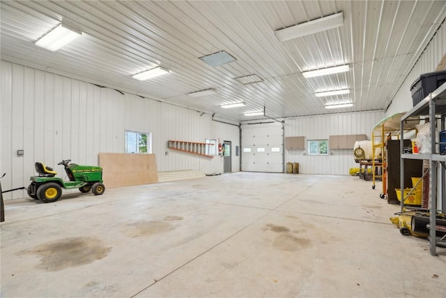 2545 F52 Trl, Parnell, IA 52325 - view of garage