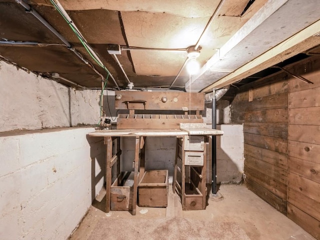 280 14th Ave SW, Cedar Rapids, IA 52404 - view of unfinished below grade area