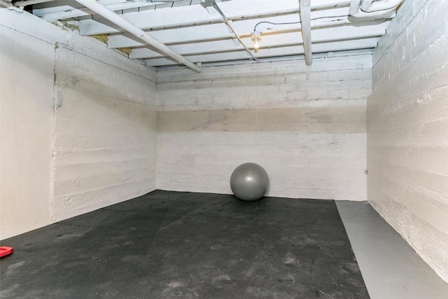 384 21st St SE, Cedar Rapids, IA 52403 - view of basement