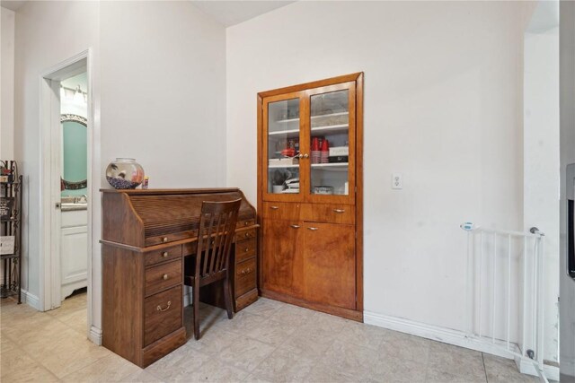311 3rd St S, Coggon, IA 52218 - office featuring baseboards