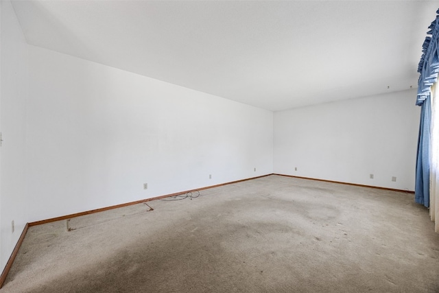 1083 Rainbow Blvd, Hiawatha, IA 52233 - unfurnished room with carpet and baseboards