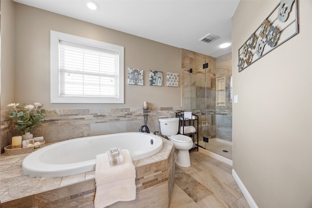2545 Silver Oak Trl, Marion, IA 52302 - full bathroom featuring toilet, a garden tub, a shower stall, and recessed lighting