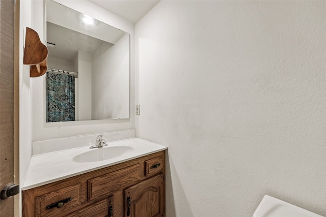 1042 Arthur Dr NW, Cedar Rapids, IA 52405 - bathroom featuring vanity