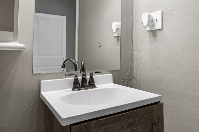 414 18th St, Cedar Rapids, IA 52403 - bathroom featuring vanity