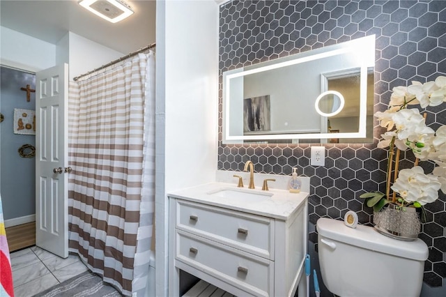 4721 Midway Dr NW, Cedar Rapids, IA 52405 - bathroom featuring vanity and a shower with curtain