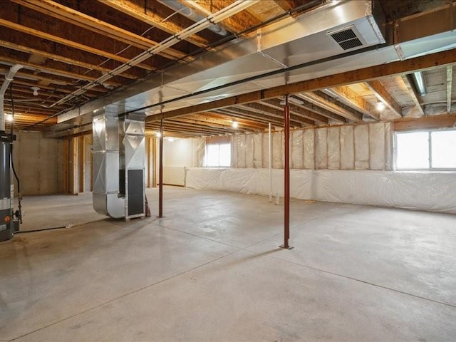 3314 35th Ave, Marion, IA 52302 - below grade area featuring heating unit