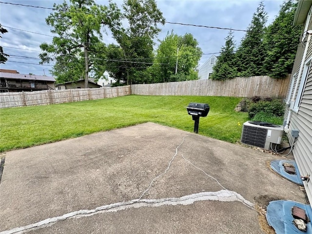 832 17th St SE, Cedar Rapids, IA 52403 - view of patio / terrace with cooling unit