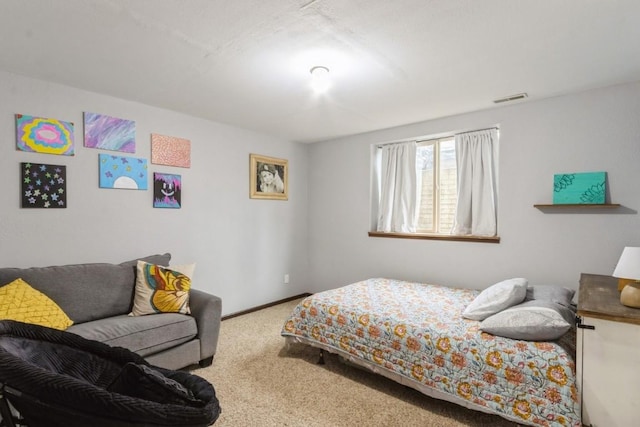 2806 Dawn Ave SW, Cedar Rapids, IA 52404 - bedroom featuring carpet