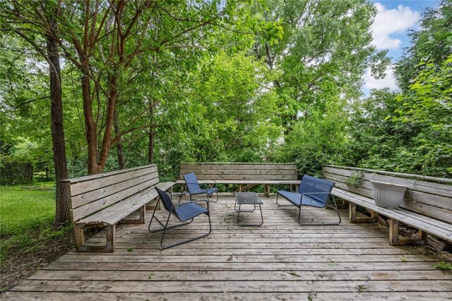 2623 Iris Ave NW, Cedar Rapids, IA 52405 - view of wooden terrace