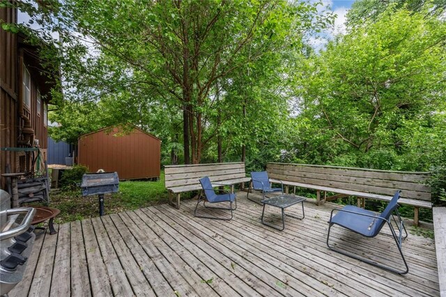 2623 Iris Ave NW, Cedar Rapids, IA 52405 - view of wooden terrace