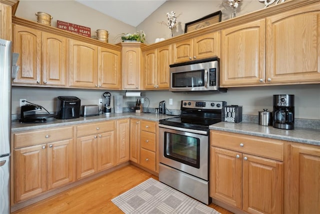 1450 Cedar River Dr, Palo, IA 52324 - photo 8