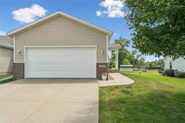 1562 Hunters Creek Way, Marion, IA 52302 - view of garage