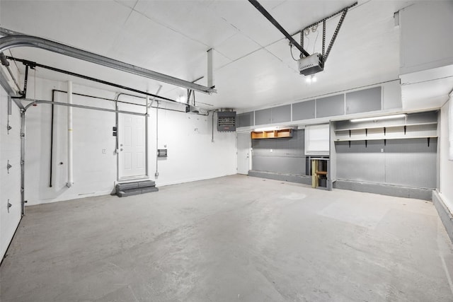 2705 14th Ave, Marion, IA 52302 - garage with a garage door opener