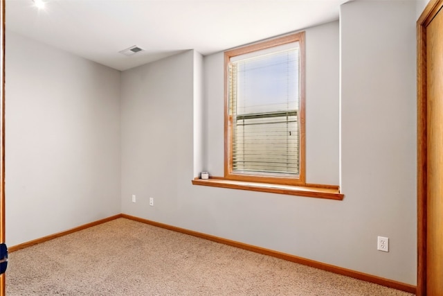 2900 Samuel Ct SW Unit D, Cedar Rapids, IA 52404 - carpeted spare room with baseboards