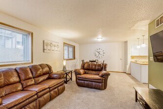 808 Westwinds Dr Unit 5, Iowa City, IA 52246 - photo 3