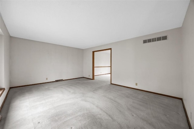 4633 Northwood Dr NE, Cedar Rapids, IA 52402 - unfurnished room featuring carpet floors and baseboards