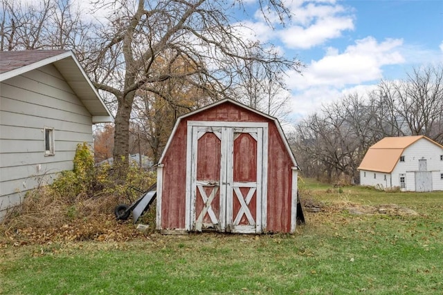 320 E St, Tipton, IA 52772 - view of shed