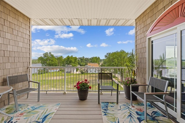 1871 Ellis Blvd NW Unit 309, Cedar Rapids, IA 52405 - view of wooden terrace