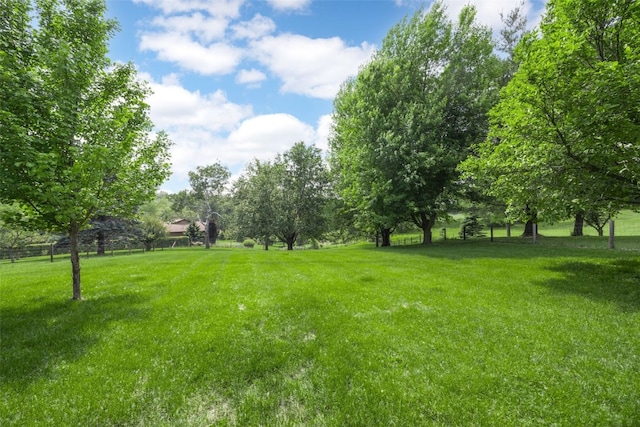 13 S View Dr NE, Iowa City, IA 52240 - view of grassy yard