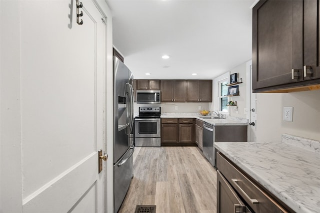 828 Church St, Iowa City, IA 52245 - photo 7