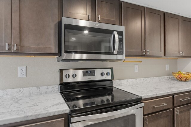 828 Church St, Iowa City, IA 52245 - photo 9
