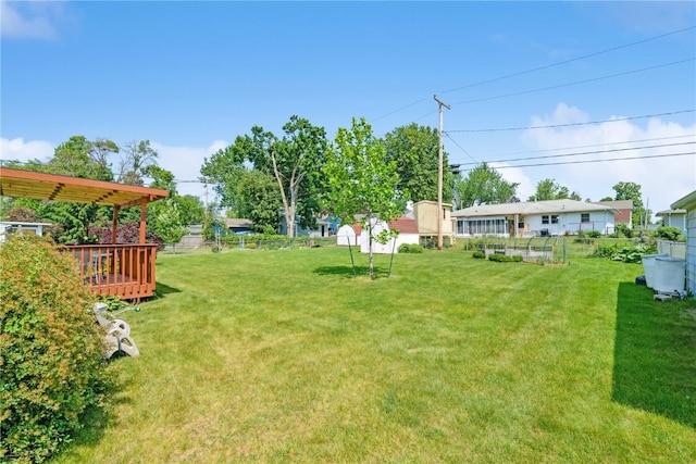 1252 29th St, Cedar Rapids, IA 52402 - view of yard