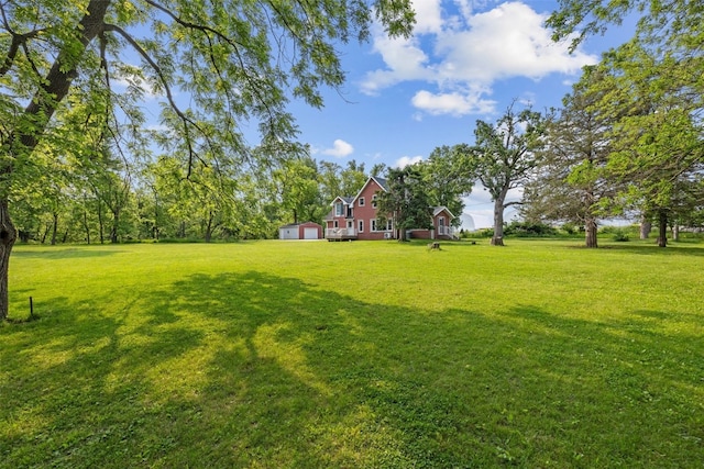 4427 J St SW, Cedar Rapids, IA 52404 - view of green lawn