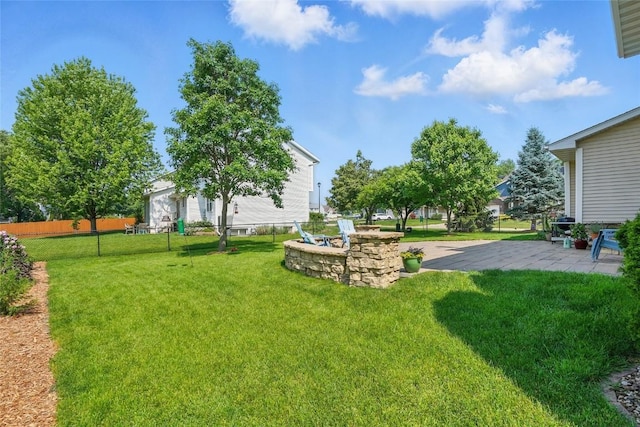 7025 Walden Rd NE, Cedar Rapids, IA 52402 - view of yard with a patio area