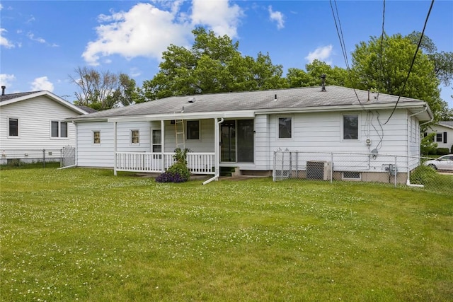 2430 Victoria Dr SW, Cedar Rapids, IA 52404 - back of property featuring a porch and a shingled roof