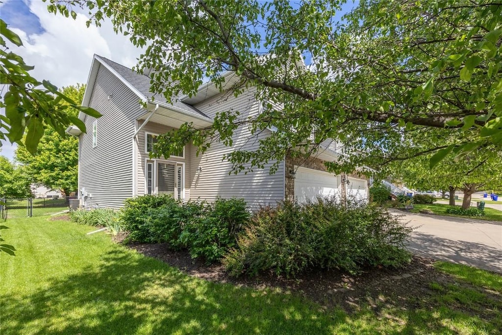 455 N Mckenzie Ln, North Liberty, IA 52317 - photo 1