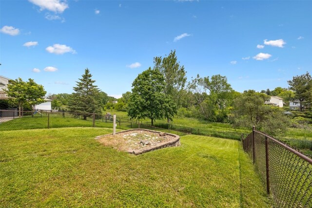 2273 Holiday Rd, Coralville, IA 52241 - view of yard