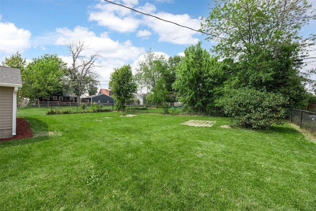 5208 Gordon Ave NW, Cedar Rapids, IA 52405 - view of yard