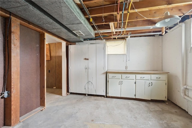 2241 Williams Blvd SW, Cedar Rapids, IA 52404 - view of basement