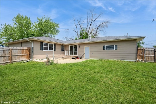 3099 27th Ave, Marion, IA 52302 - back of property featuring a patio area